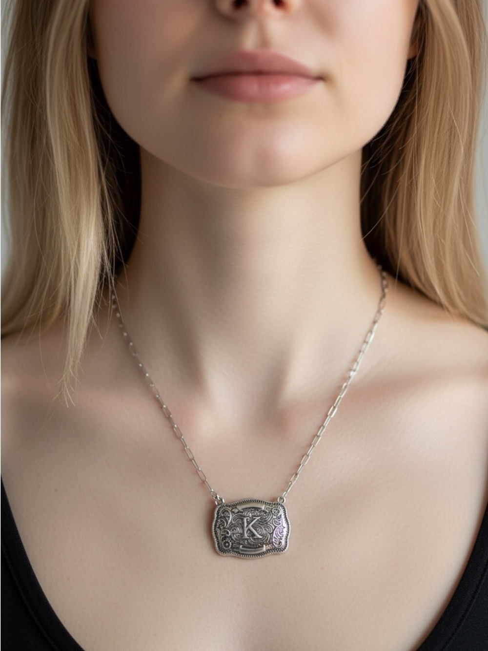 10/16 Sterling Silver Initial 'K' Engraved Pendant Necklace